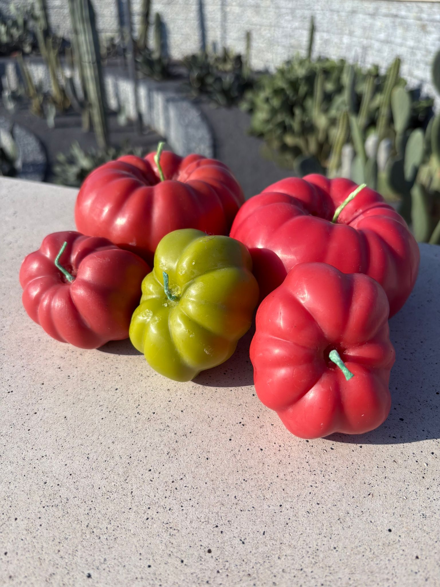Vela Tomate